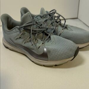 Nike Light Blue Quest Sneakers